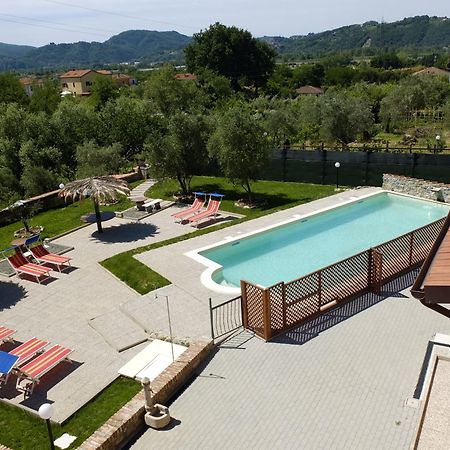 La Fonda Casa Vacanze-Appartamenti Con Piscina Santo Stefano di Magra Exterior photo